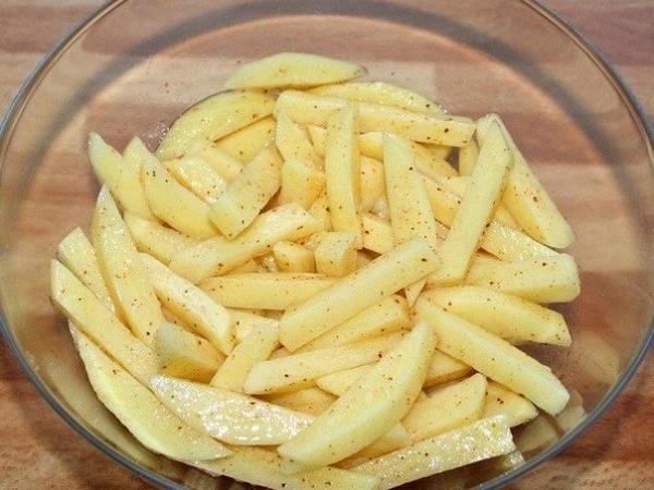 Izjemen pečen krompirček brez žlice olja